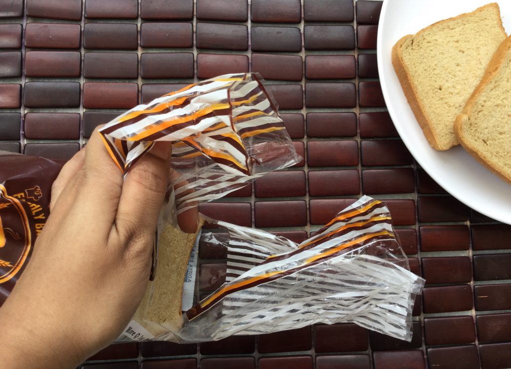 Trick to store bread packet