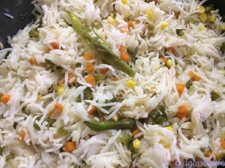 Quick And Easy: Recipe For Vegetable Fried Rice.